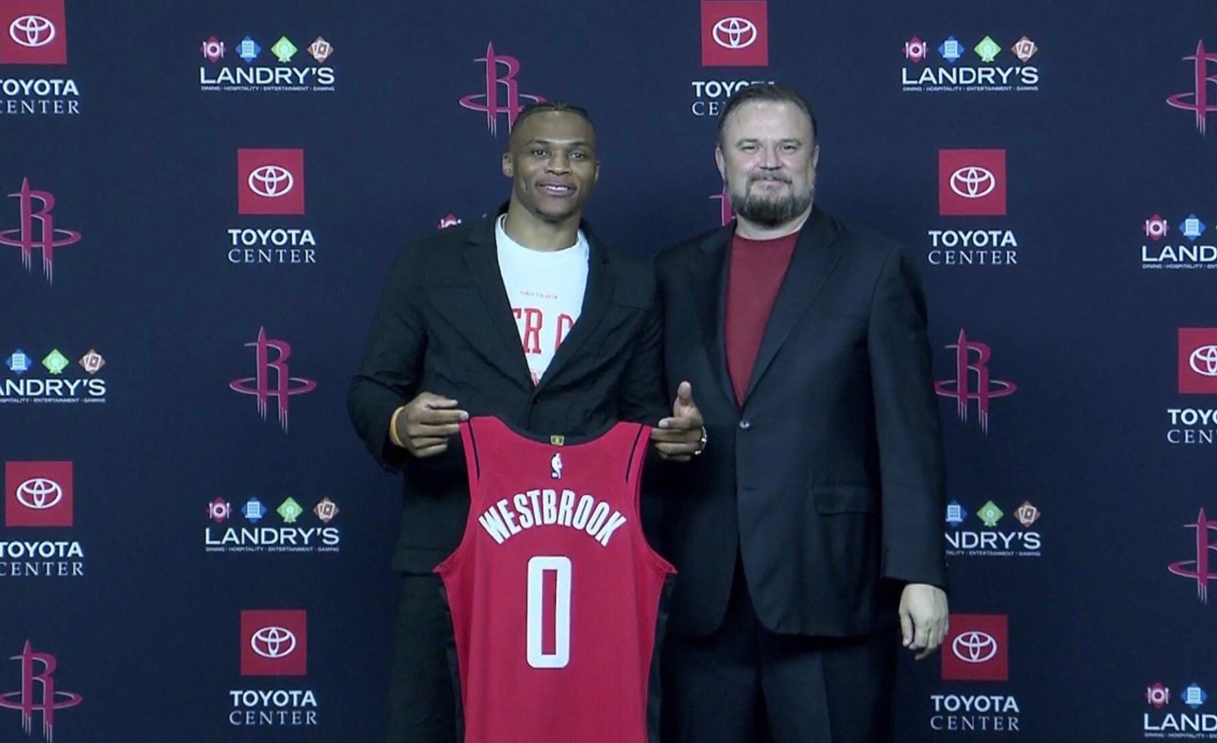 萨林杰真不行了？广东“三王炸”验货成功，朱芳雨被迫更换大外援（萨林杰状态堪忧？广东“三王炸”试验成功，朱芳雨不得不更换大外援）