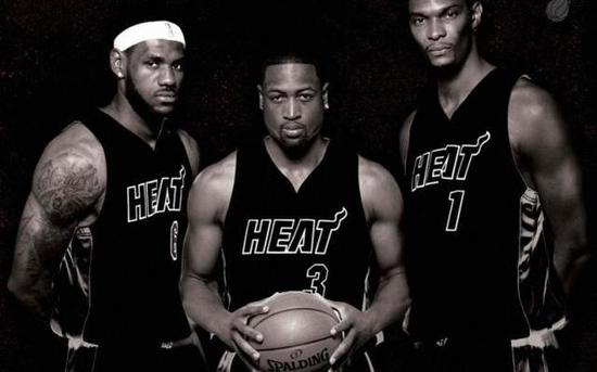 埃迪·豪：球队没有足够球员进行轮换，欧冠目标是晋级淘汰赛（埃迪·豪：阵容深度不足难以轮换，欧冠目标锁定淘汰赛席位）