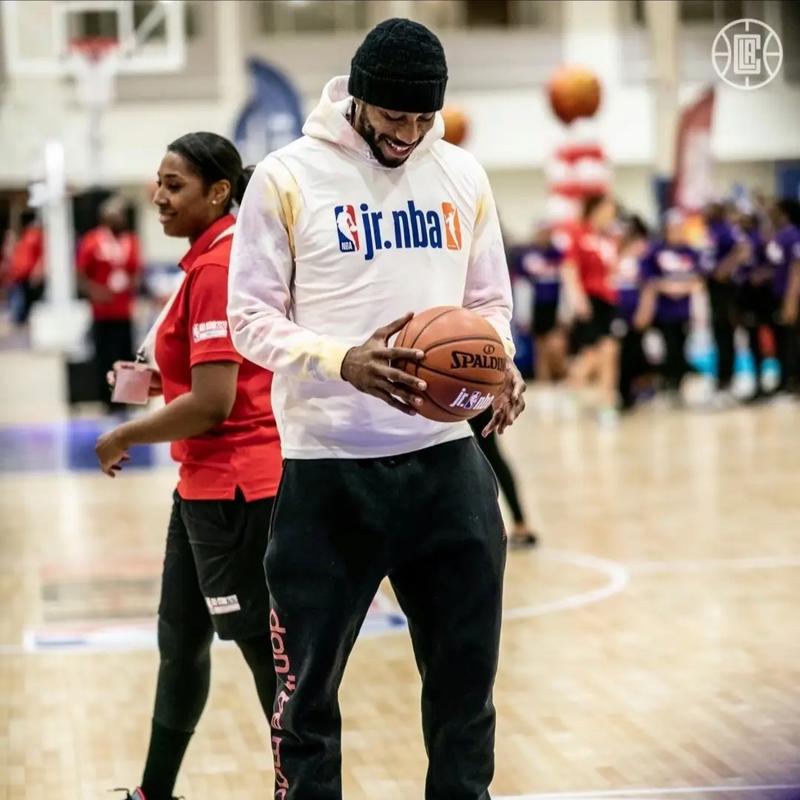 TA评蓝军战平枪手：这是马雷斯卡执教以来最“切尔西”的比赛（TA：蓝军战平枪手，马雷斯卡上任后最像“切尔西”的一战）