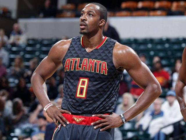 利物浦1-0皇马，麦卡利斯特一击制胜，库尔图瓦屡献神扑难救主（利物浦1-0击败皇马：麦卡利斯特制胜，库尔图瓦多次神扑仍难挽败局）