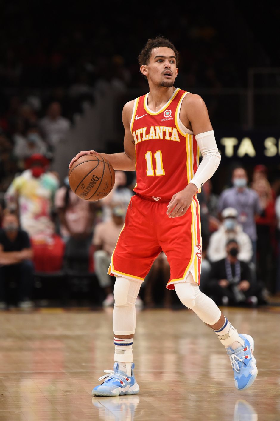 此前对阵拜仁时扭伤左膝，努诺-门德斯本周四恢复了训练（此前战拜仁左膝扭伤，努诺-门德斯已于周四复训）