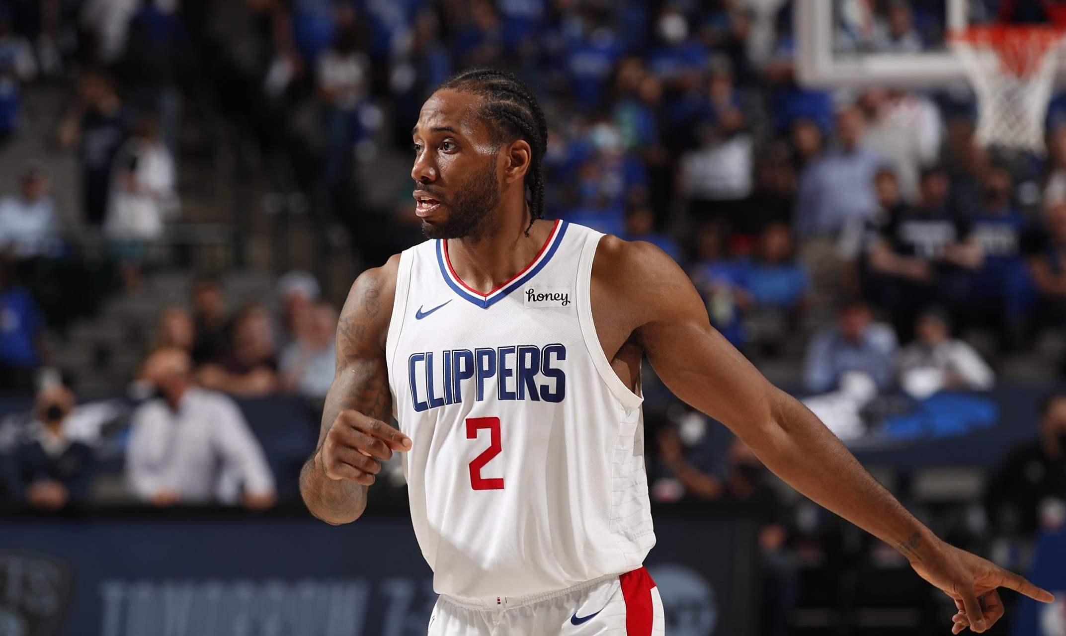 半场3-0萨格勒布迪纳摩，贝蒂斯队史第二次欧战上半时打进3球（贝蒂斯半场3-0领先萨格勒布迪纳摩，队史第二次欧战上半场打入三球）