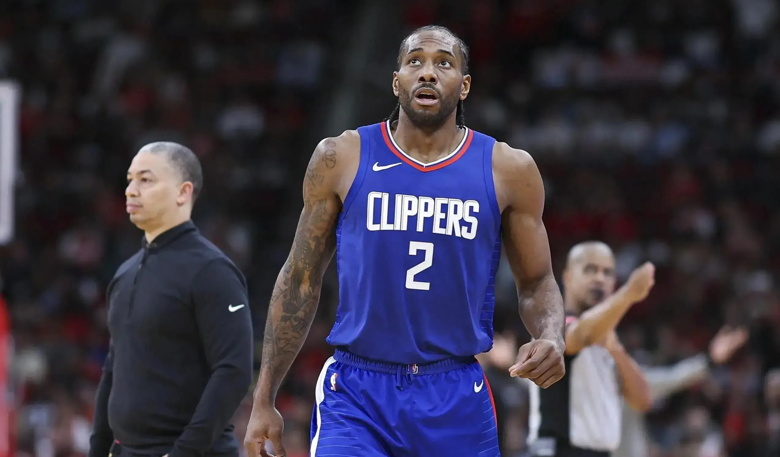 BBC：阿莫林、斯洛特与埃迪·豪为英超受网络辱骂最多主帅（BBC调查：阿莫林、斯洛特、埃迪·豪成英超遭网络辱骂最多的主帅）